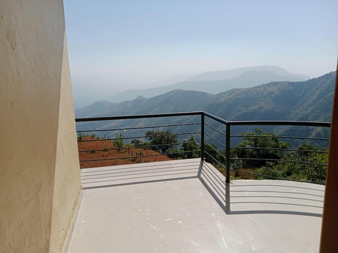 Dev Anand Villa 马哈巴莱斯赫瓦尔 外观 照片