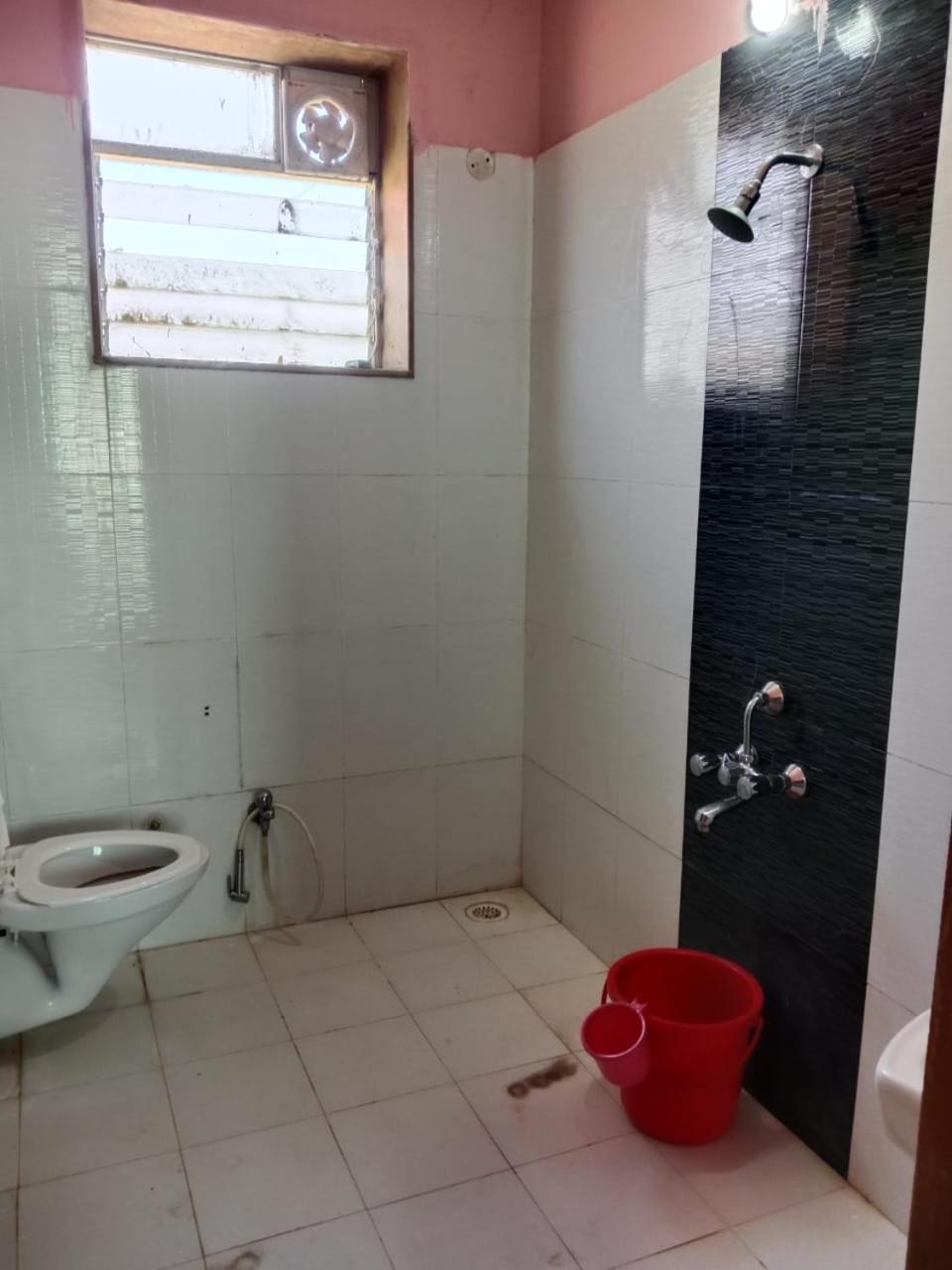 Dev Anand Villa 马哈巴莱斯赫瓦尔 外观 照片