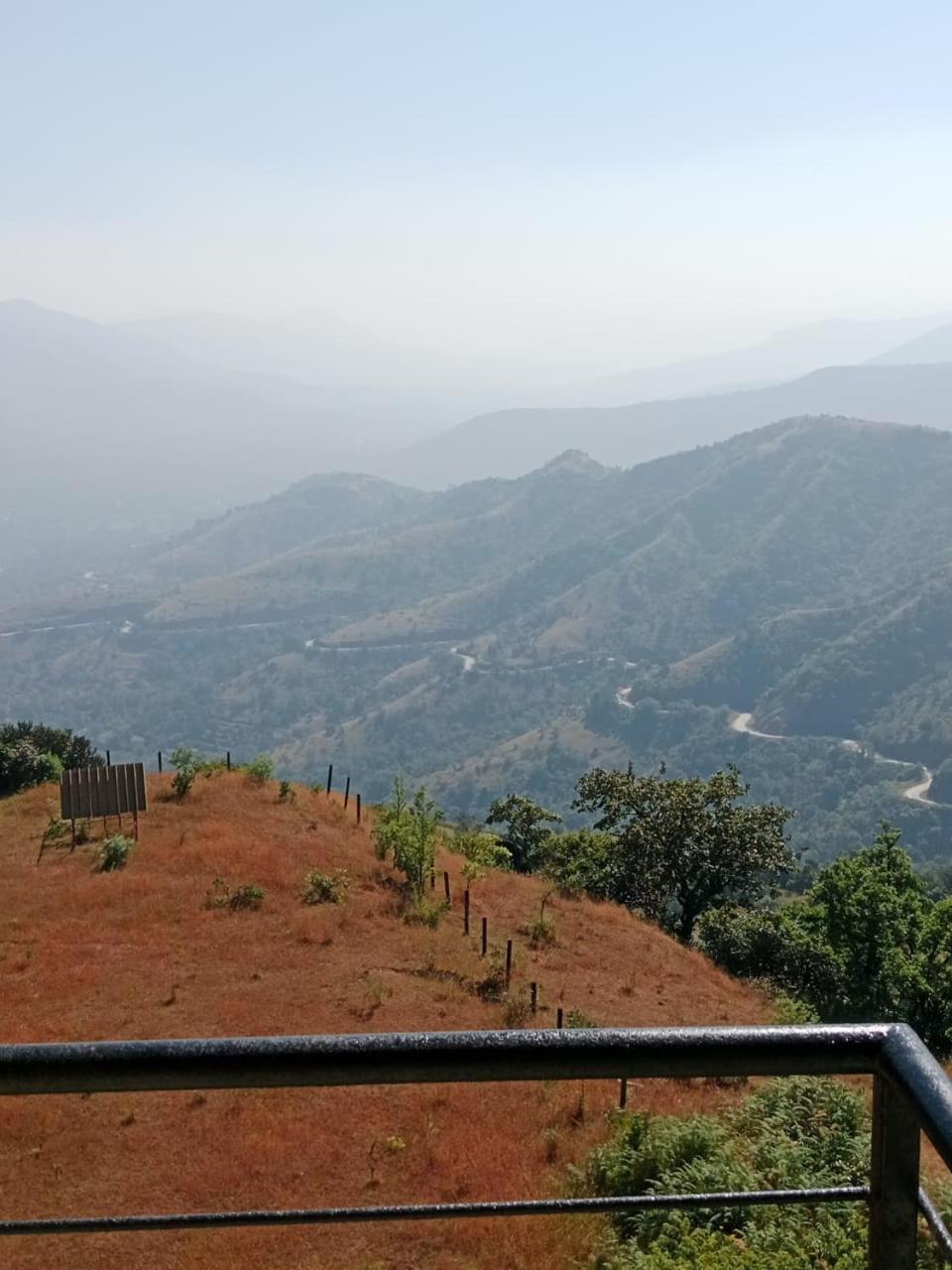Dev Anand Villa 马哈巴莱斯赫瓦尔 外观 照片