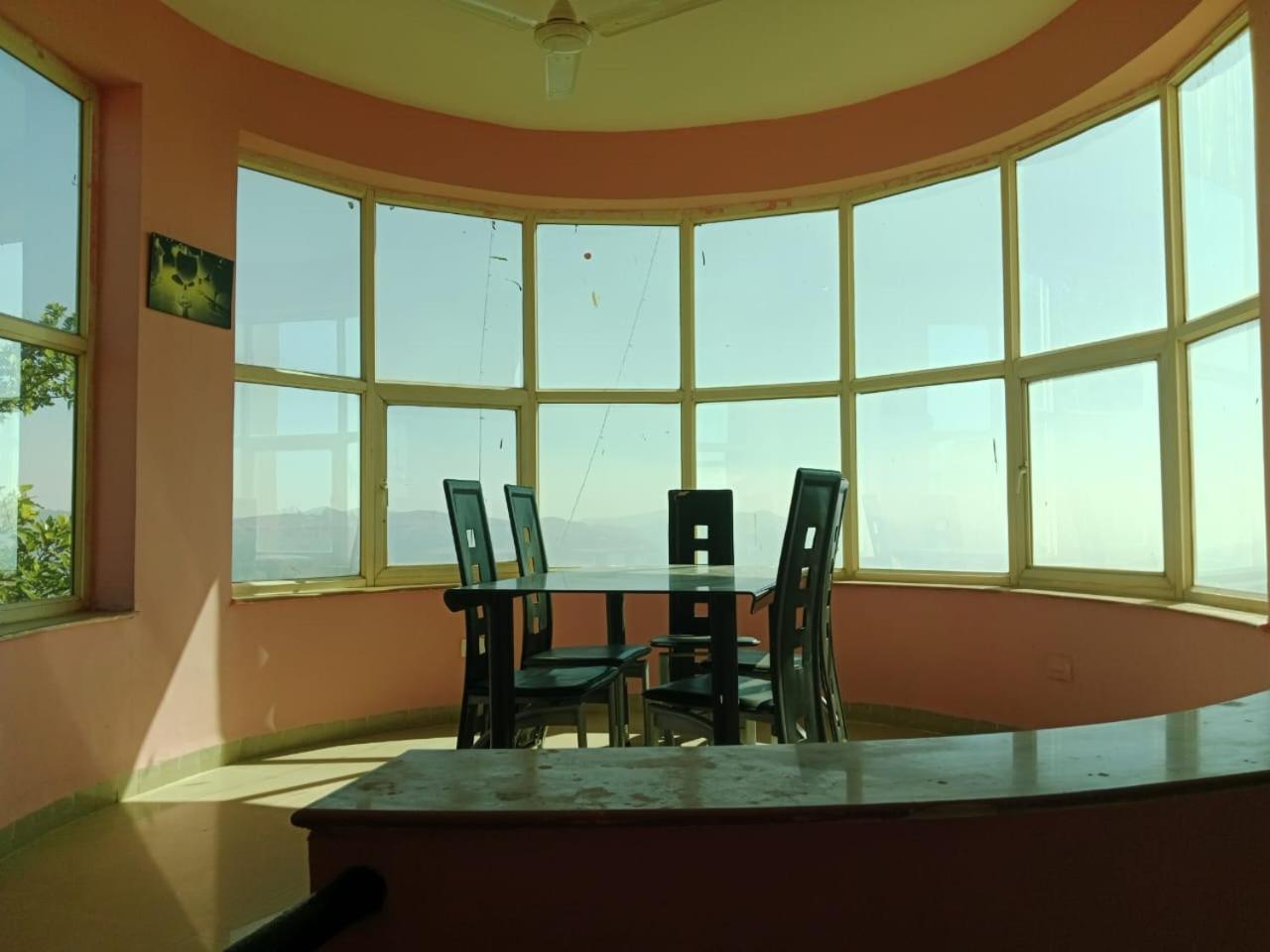 Dev Anand Villa 马哈巴莱斯赫瓦尔 外观 照片